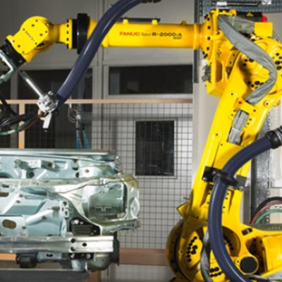 FANUC 发那科机器人 R-2000IC/210F 会焊接和搬运的工业机械手臂
