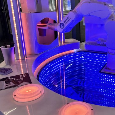 厂家直销 全自动机器人咖啡机 冷热可选 机械臂手臂自动制作咖啡图3