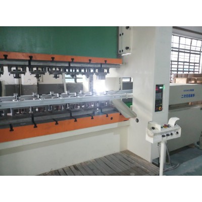 【丰甲】三次元机械手 三次元冲压机械手图2