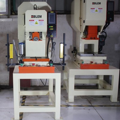 铝卷冲压台式气动冲床 气动压力机 3-5吨电动小冲床