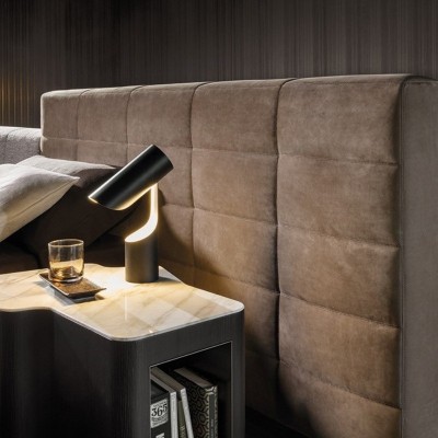 北欧现代磨砂布床1.8米双人床主卧软包布艺床奶油风轻奢简约磨砂图3